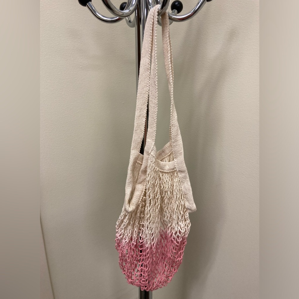 Stretchy mesh pink and white market bag